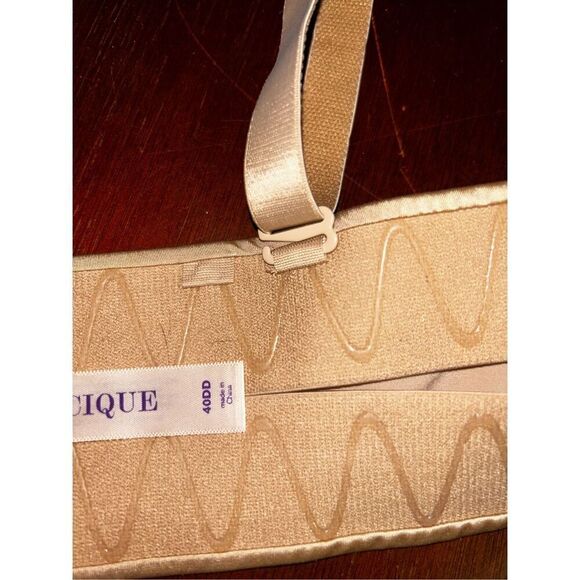 Cacique Nude Bra - Picture 6 of 8